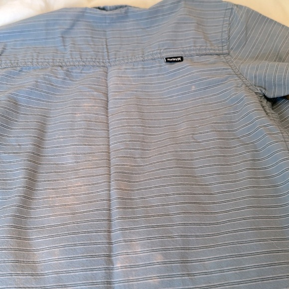 Hurley Little Boy Short Sleeve striped Woven Shirt Button up size 4 - Picture 4 of 4
